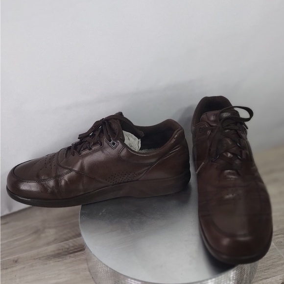 SAS Men\'s Brown Leather Shoes size 13 pre owned good condition main image 4